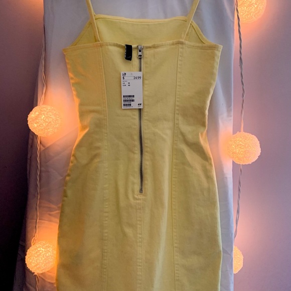 Yellow transition dress!! - Picture 2 of 2